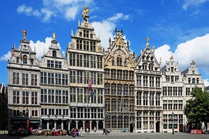 Find billig billeje i Antwerpen gennem os ➤ Vi sammenligner de førende udbydere af lejebiler ✓ for at finde det mest overkommelige tilbud på biludlejning ✓